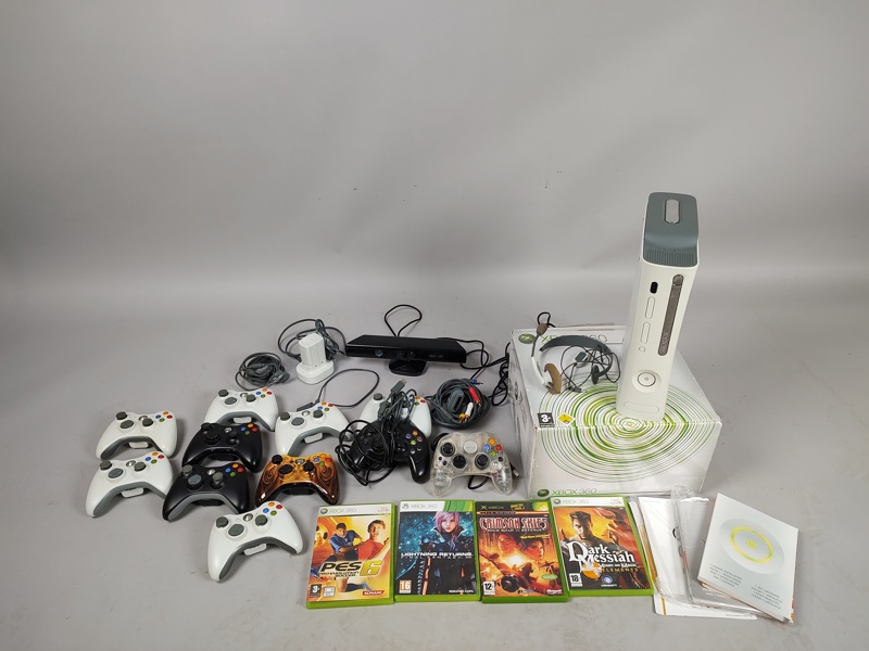 XBOX 360 med tillbehör