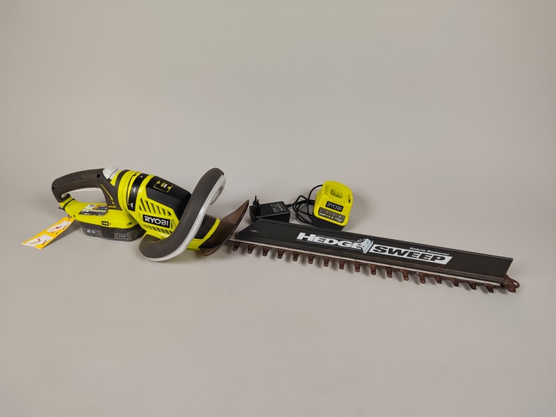 Häcksax Ryobi OHT 1851R