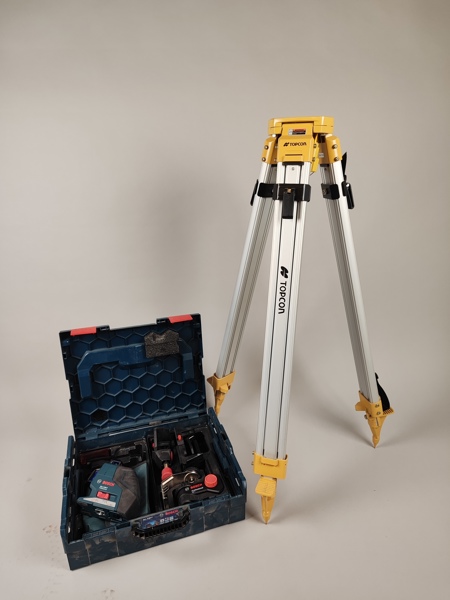 Korslaser, Bosch GLL 3-80 P, mec Tripod Topcon TP-110