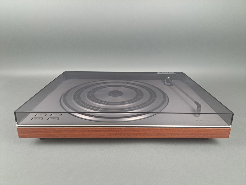 LP-spelare, Beogram 1700 Bang & Olufsen 