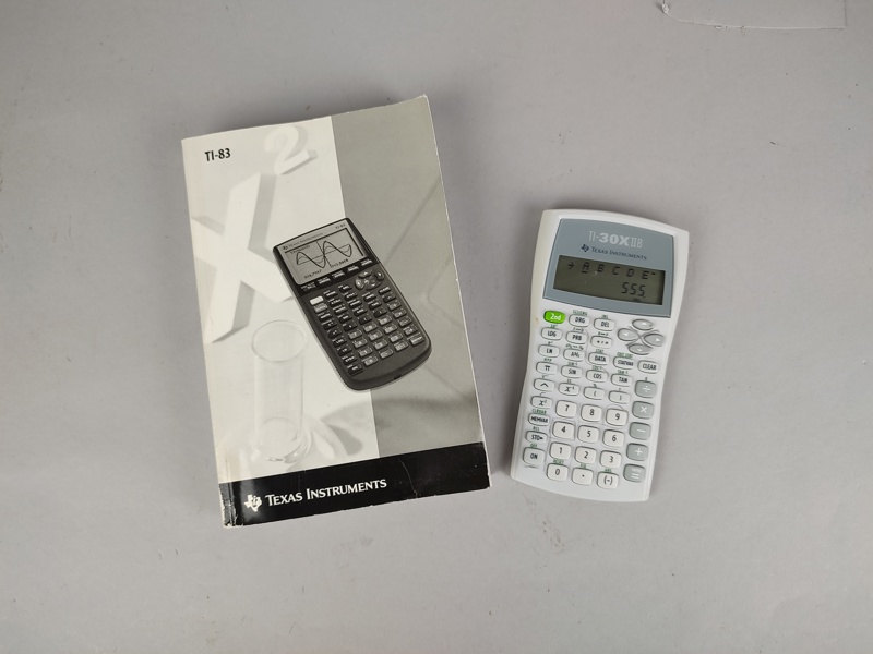 Vetenskaplig kalkylator, Texas TI-30X II B