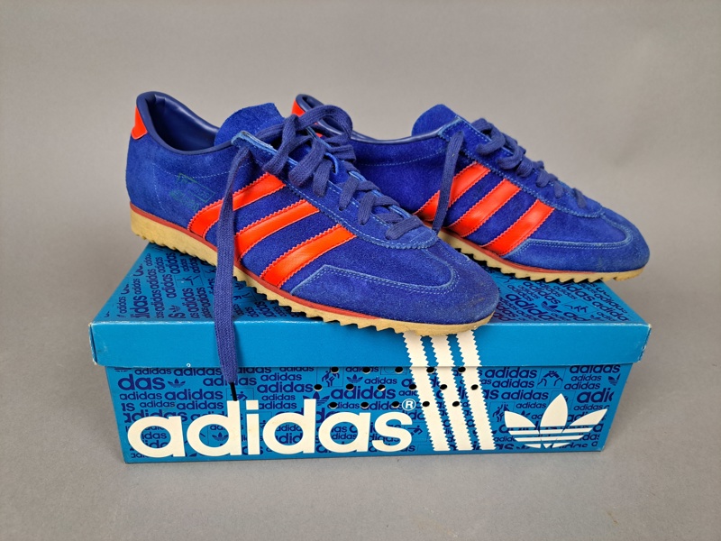 Skor, " Azzuro" Adidas stl 7 1/2