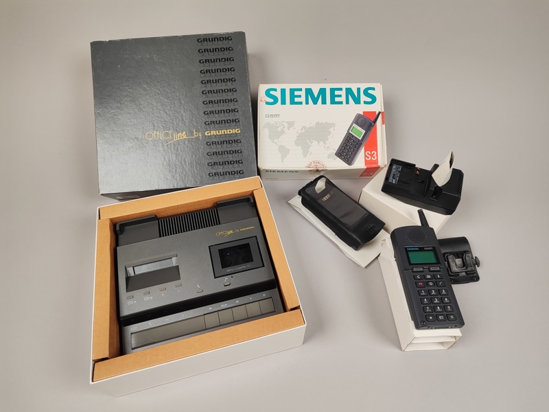 Äldre elektronik bl.a. Grundig Office Line
