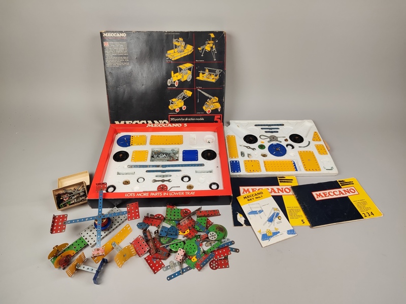 Parti Meccano