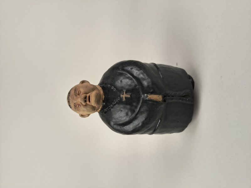 Figurin, Lergods