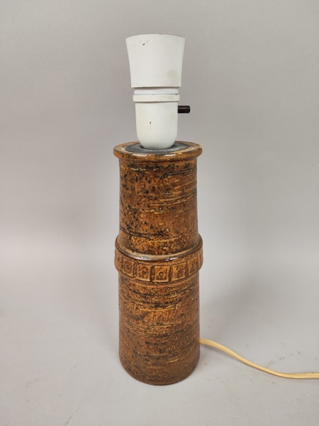 Bordslampa, Charmotterat lergods