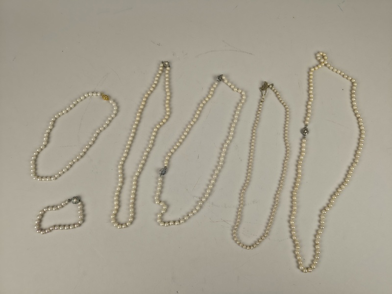 Pärlhalsband & armband, med Silverspänne