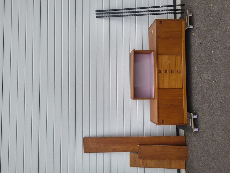 Hurtsar/delar till hyllsystem, teak