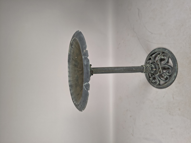 Fågelbad, metall