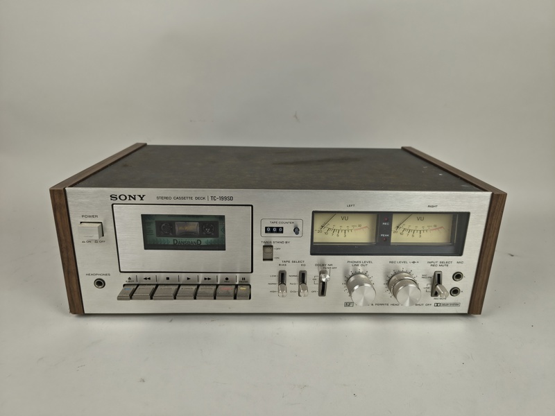 Kasettbandspelare, Sony TC 199SD