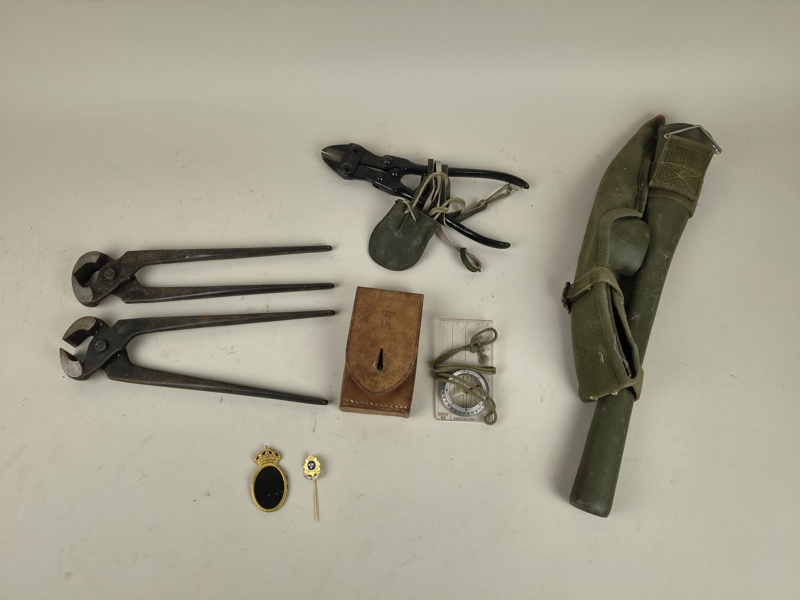 Militärt, bl.a. verktyg