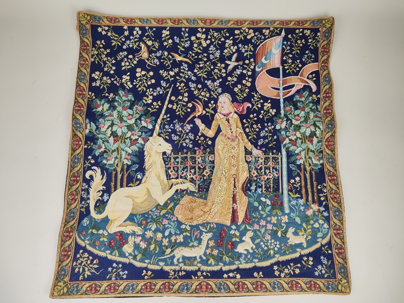 Gobeläng, "The lady and the Unicorn"