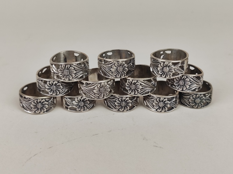 Servettringar, Silver 12 st