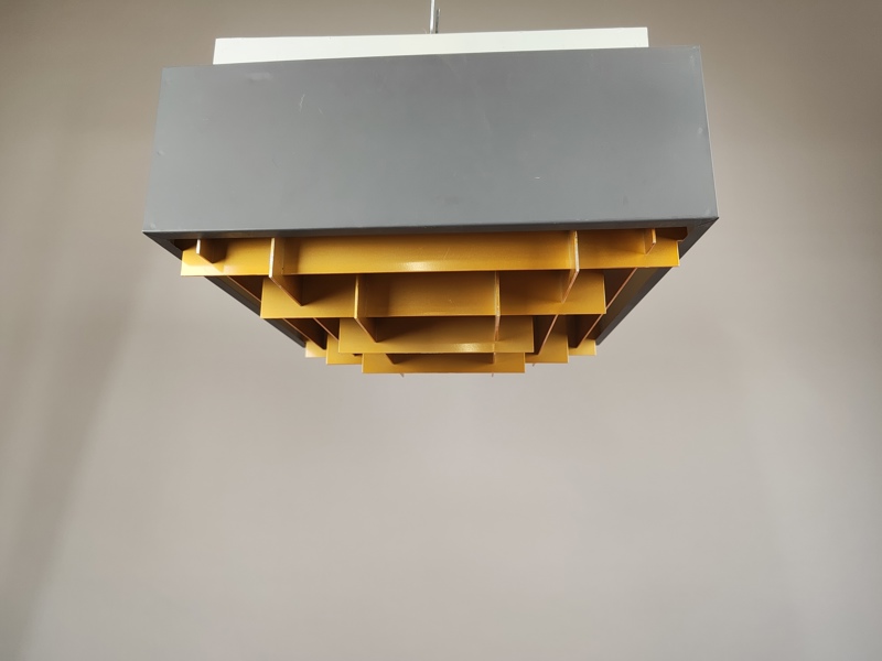 Taklampa, Solar Metall