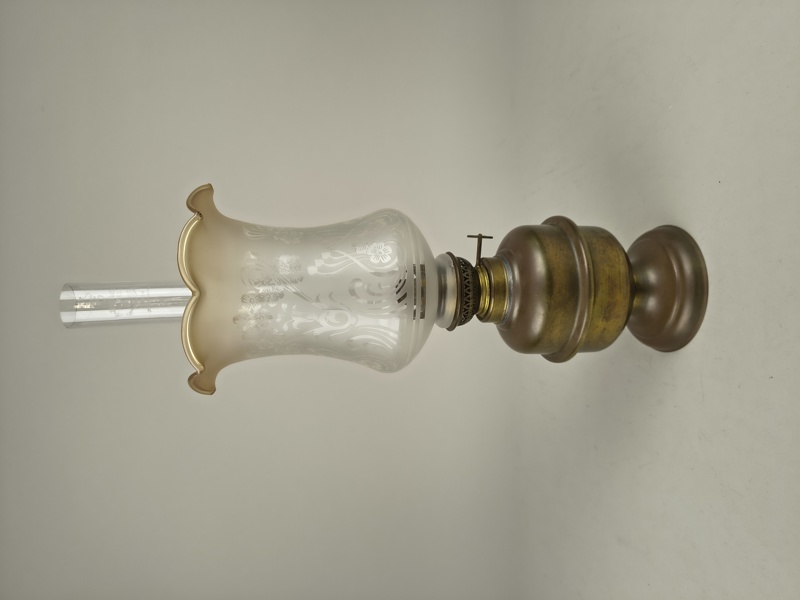 Bordsfotogenlampa