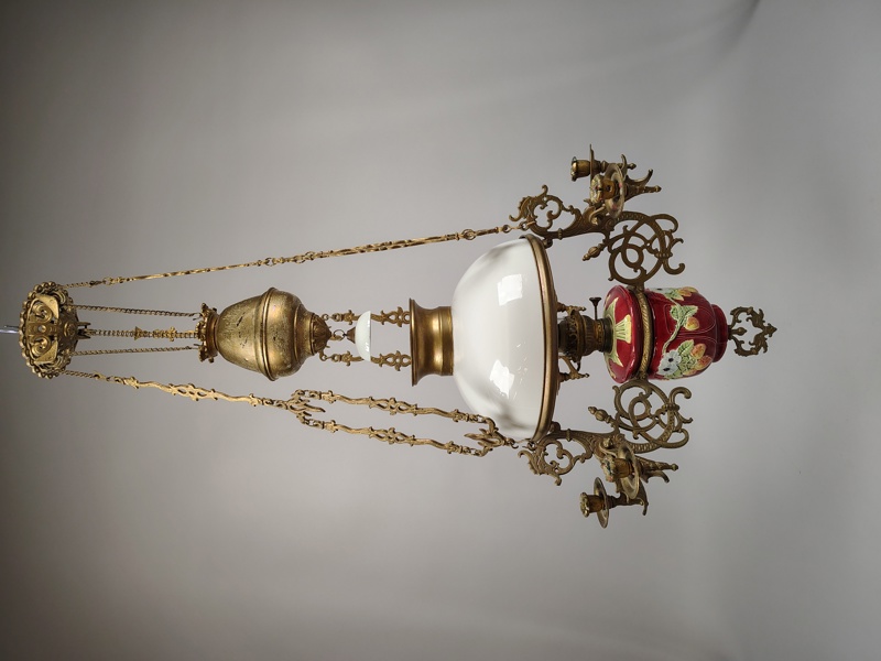 Takfotogenlampa, Majolika
