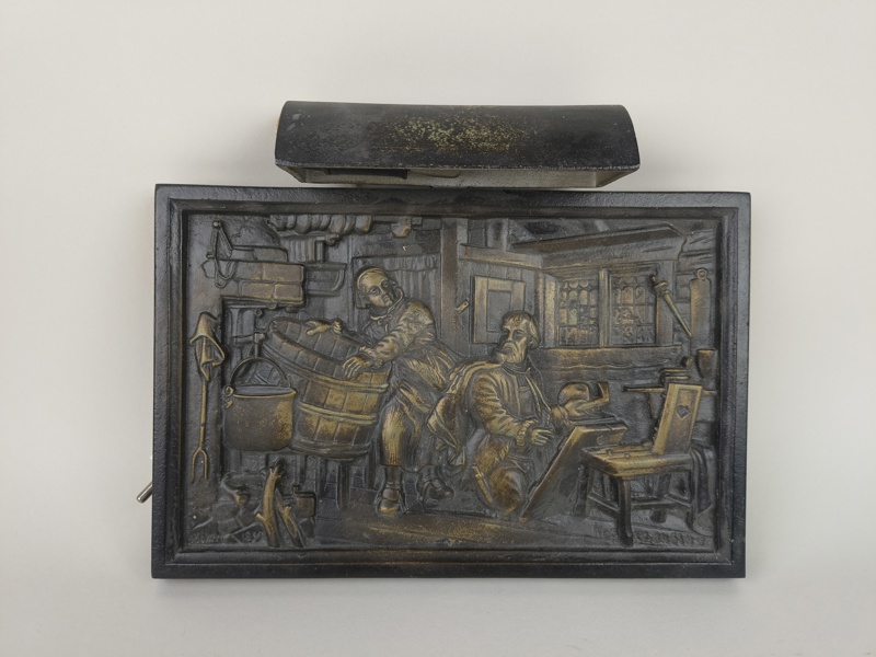 Relief med belysning, gjutjärn, efter T. Landin