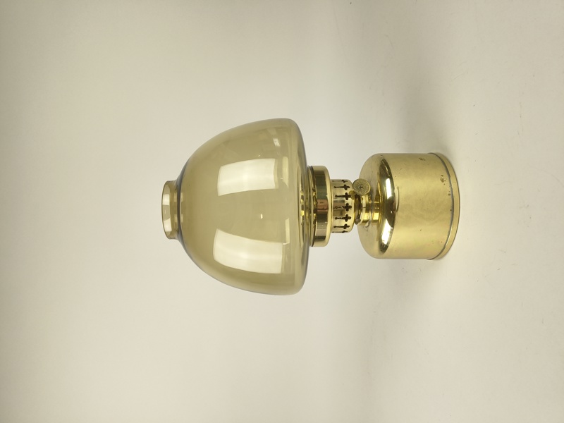 Bordsfotogenlampa, modell L 101 Hans-Agne Jakobsson Markaryd