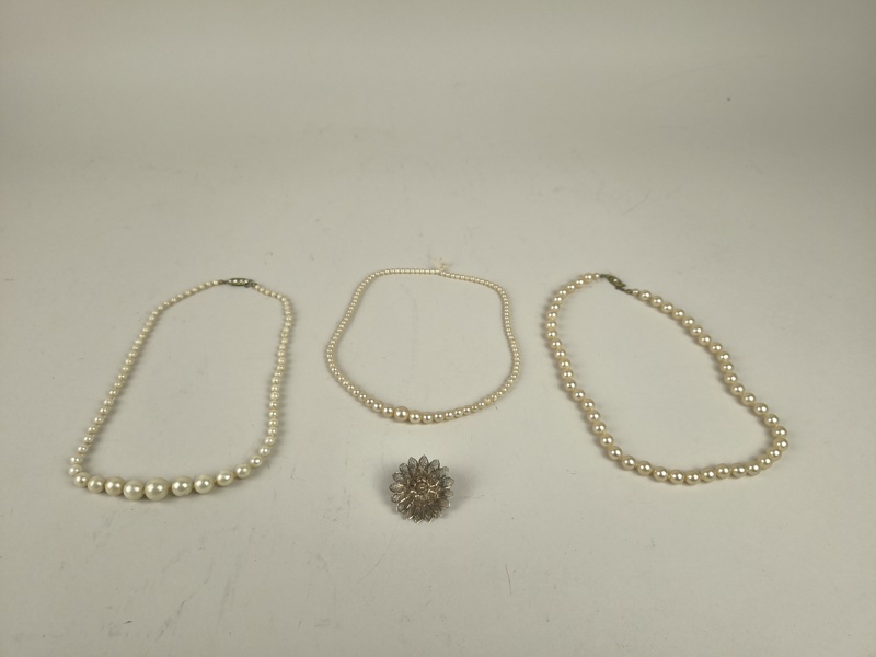 Pärlhalsband & Silverbrosch, Filigran