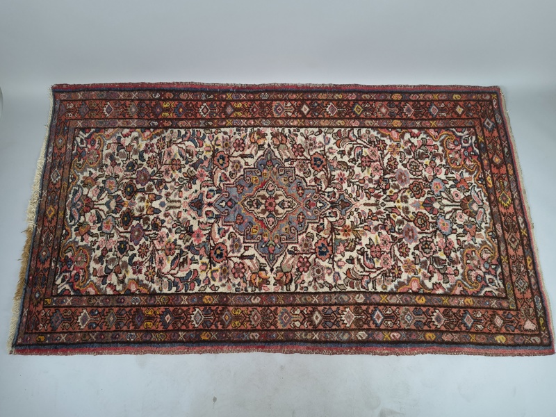 Orientalisk matta, Handknuten