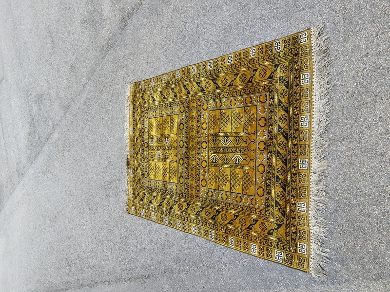 Orientalisk matta, handknuten