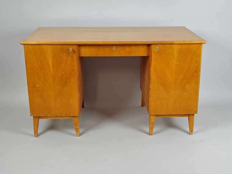 Skrivbord, 1940-/1950-tal