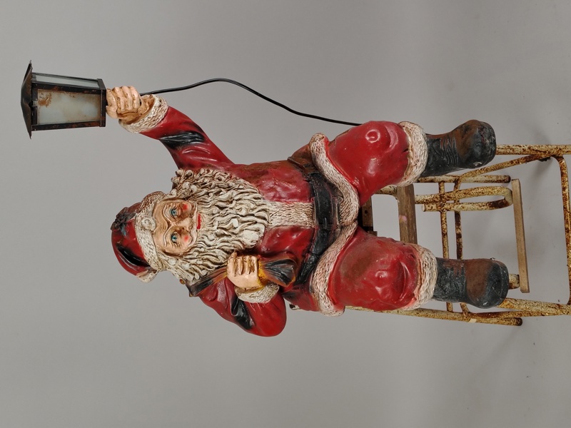 Sittande trädgårdstomte, konstmassa