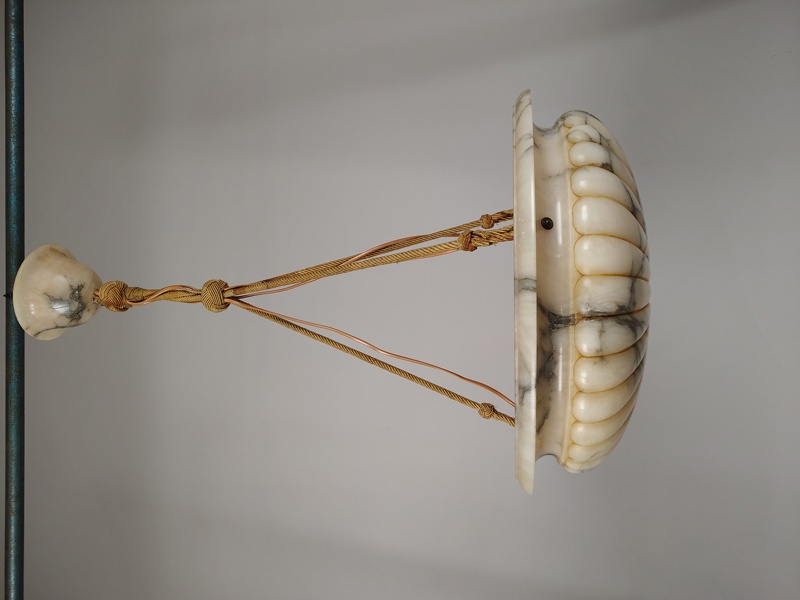 Taklampa, Alabaster