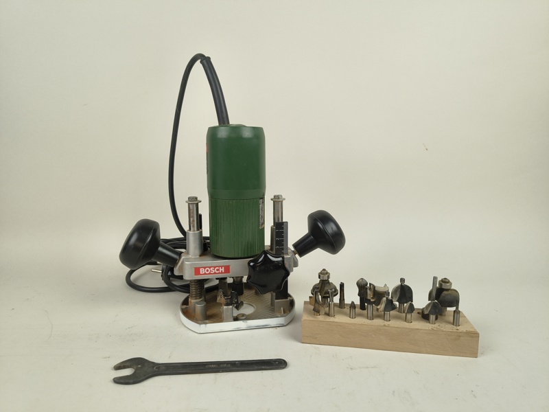 Överhandfräs & tillbehör, Bosch