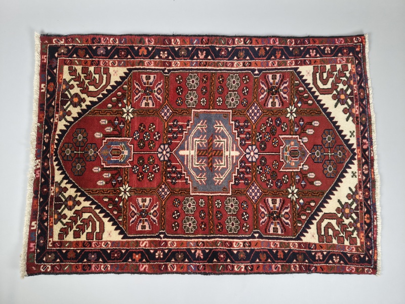 Orientalisk matta, handknuten