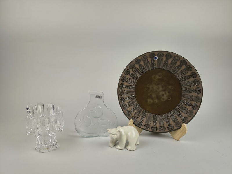 Glas & keramik bl.a. Kosta Boda