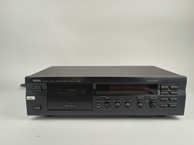 Kasettbandspelare. Yamaha KX93