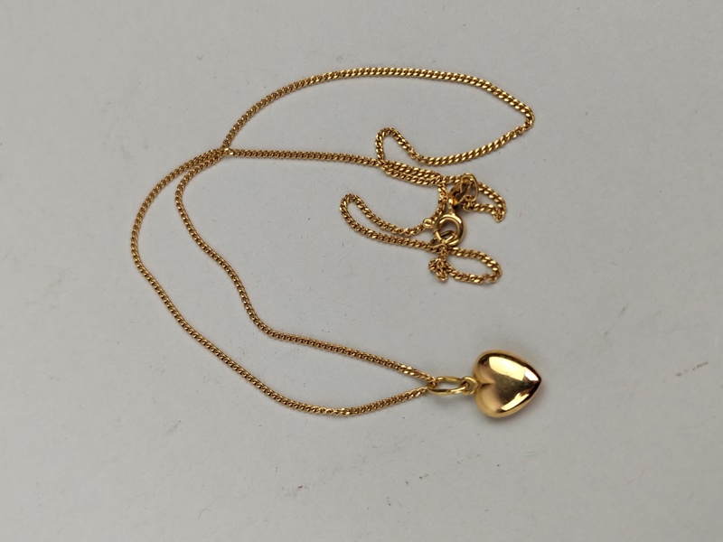 Halsband med Hänge, 18 k Guld