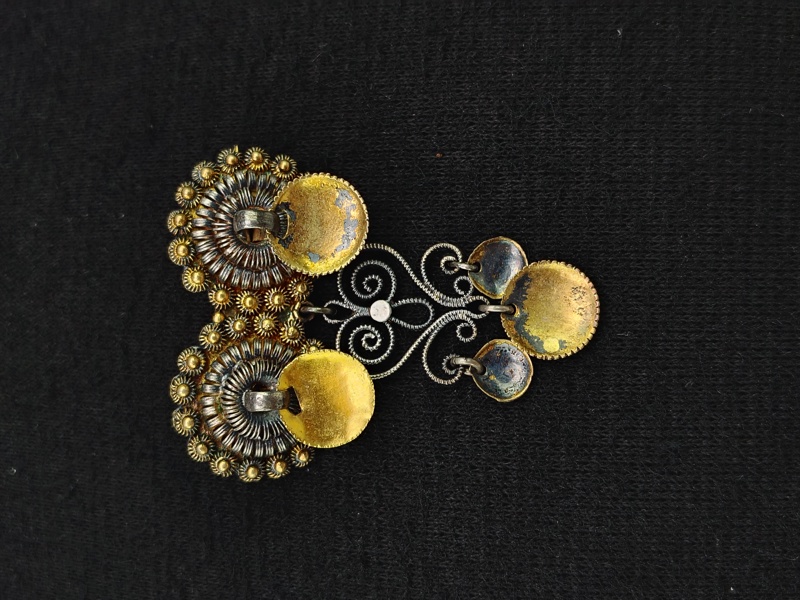 Brosch/dräktsmycke, Förgylld Silver Allmoge