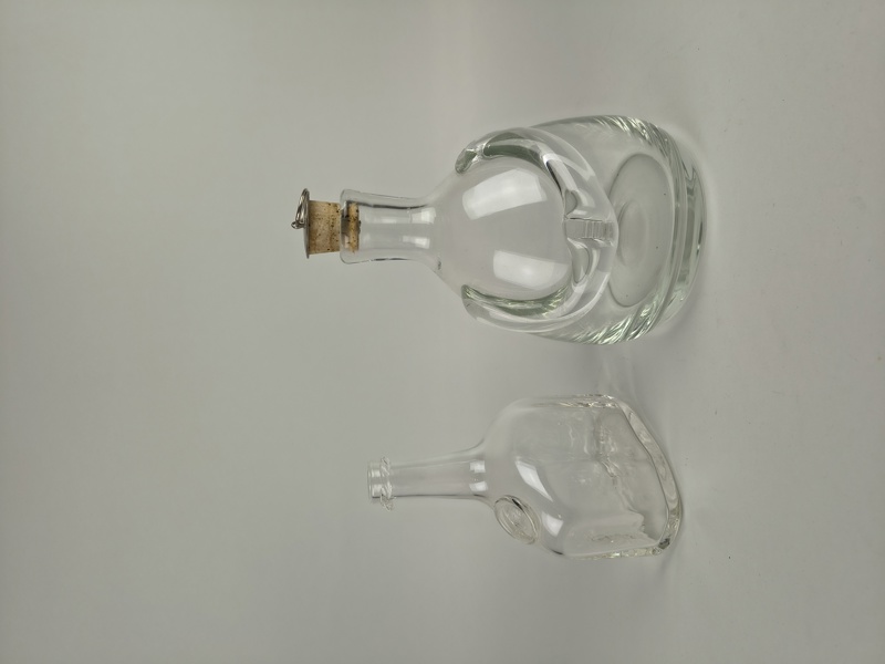 Karaffer 2 st bl.a. Erik Höglund