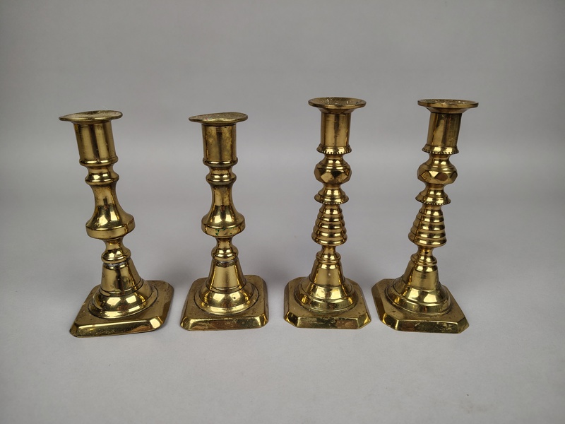 Mässingsljusstakar, 2 Par, 1800-/1900-tal England