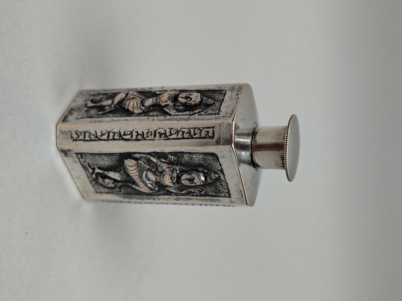 Luktflaska, Silver troligen Indien/Burma