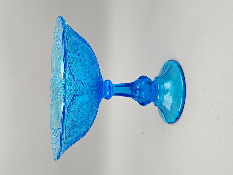 Skål på fot, glas