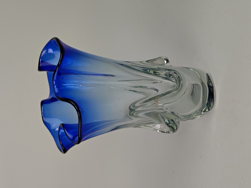 Vas, Konstglas, signerad