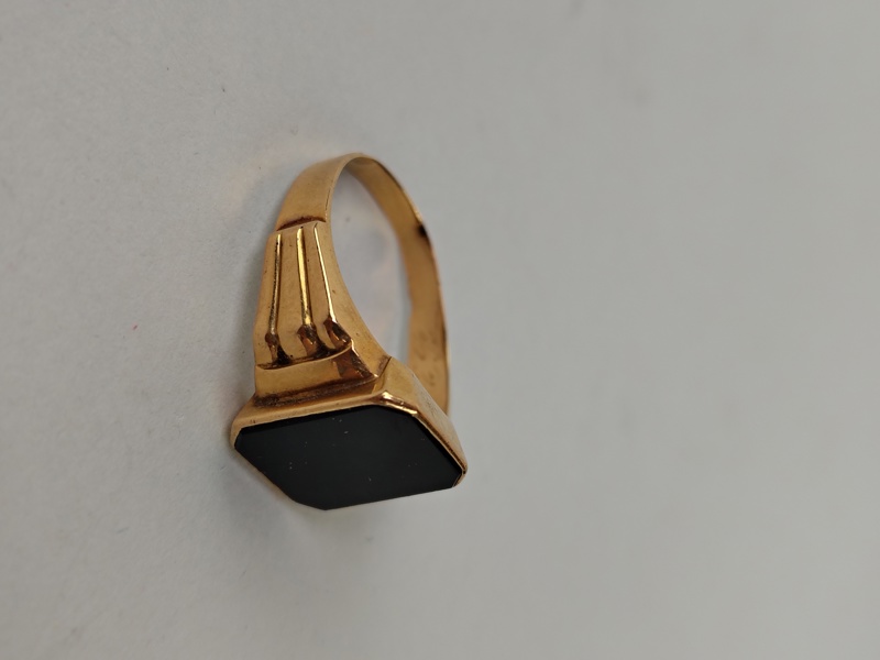 Klackring, 18k Guld Onyxsten