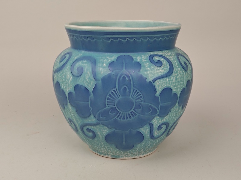 Ytterfoder, "Sgraffito" Josef Ekberg Gustavsberg daterad 1920