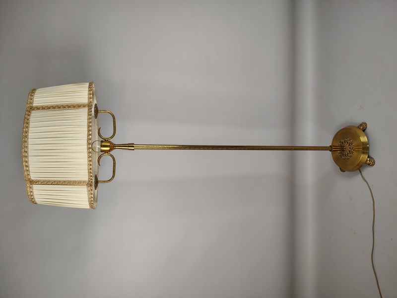 Golvlampa, 2 armad