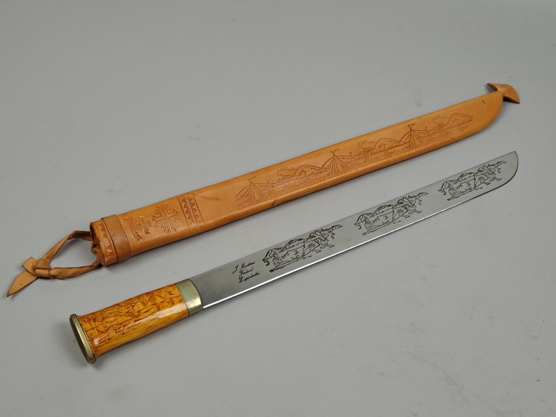 Lång kniv, J. Marttiini, Finland