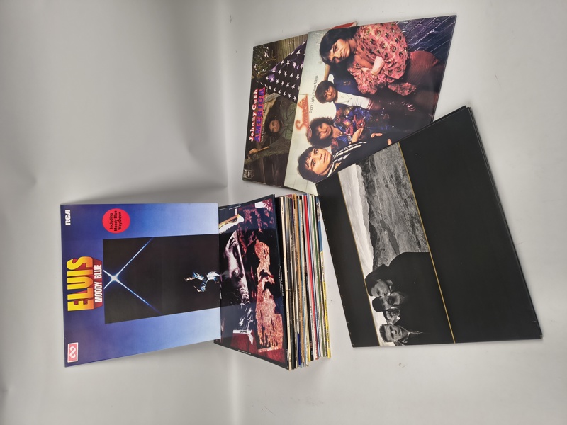 Parti LP-skivor, varierad genre bl.a. Elvis, U2 m.fl.
