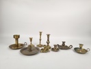 Parti ljusstakar bl.a. mässing