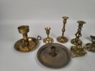 Parti ljusstakar bl.a. mässing