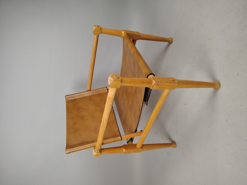 Fåtölj, Safarimodell, stomme i bok & konstläder