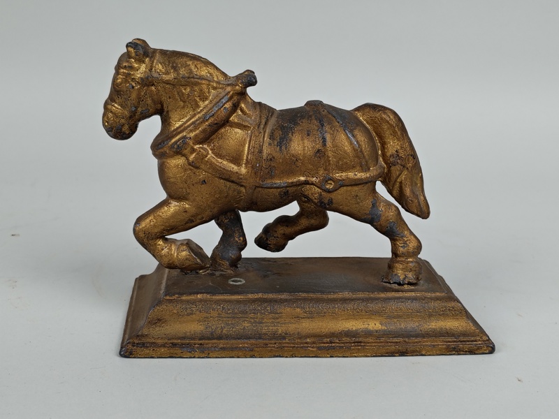 Bokstöd, Häst , metall