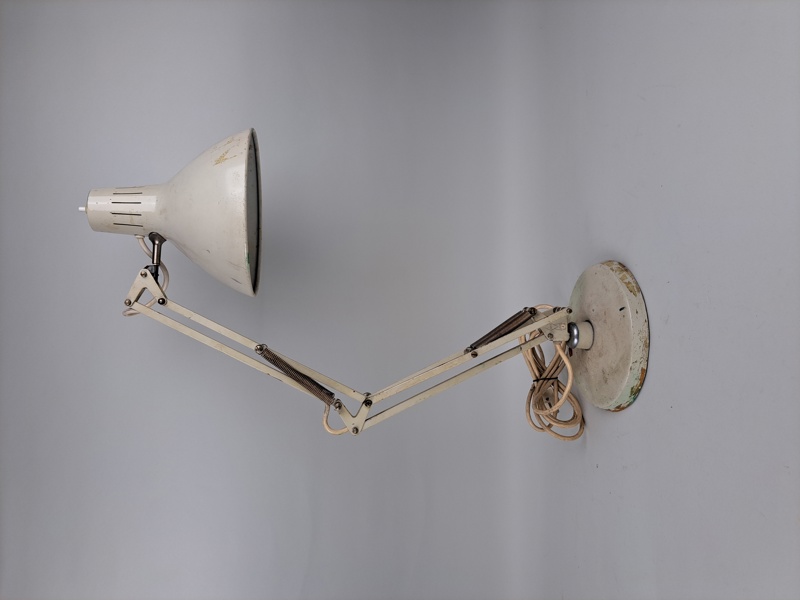 Skrivbordslampa, Luxo