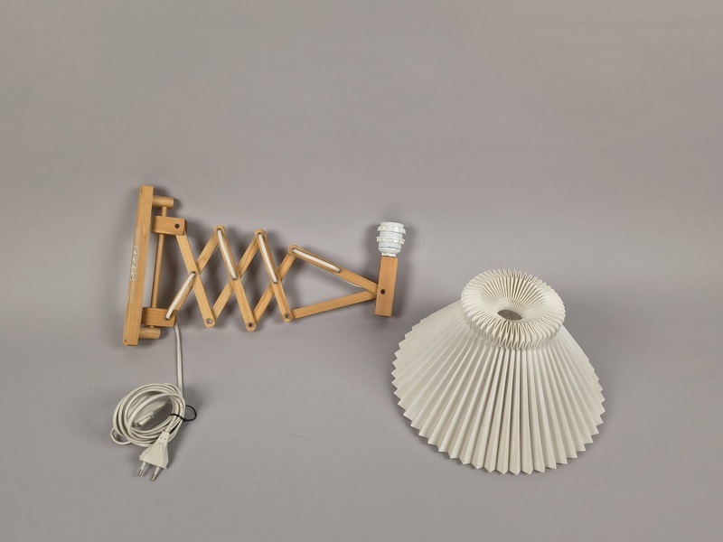 Saxlampa, Translandia Danmark med plisserad skärm